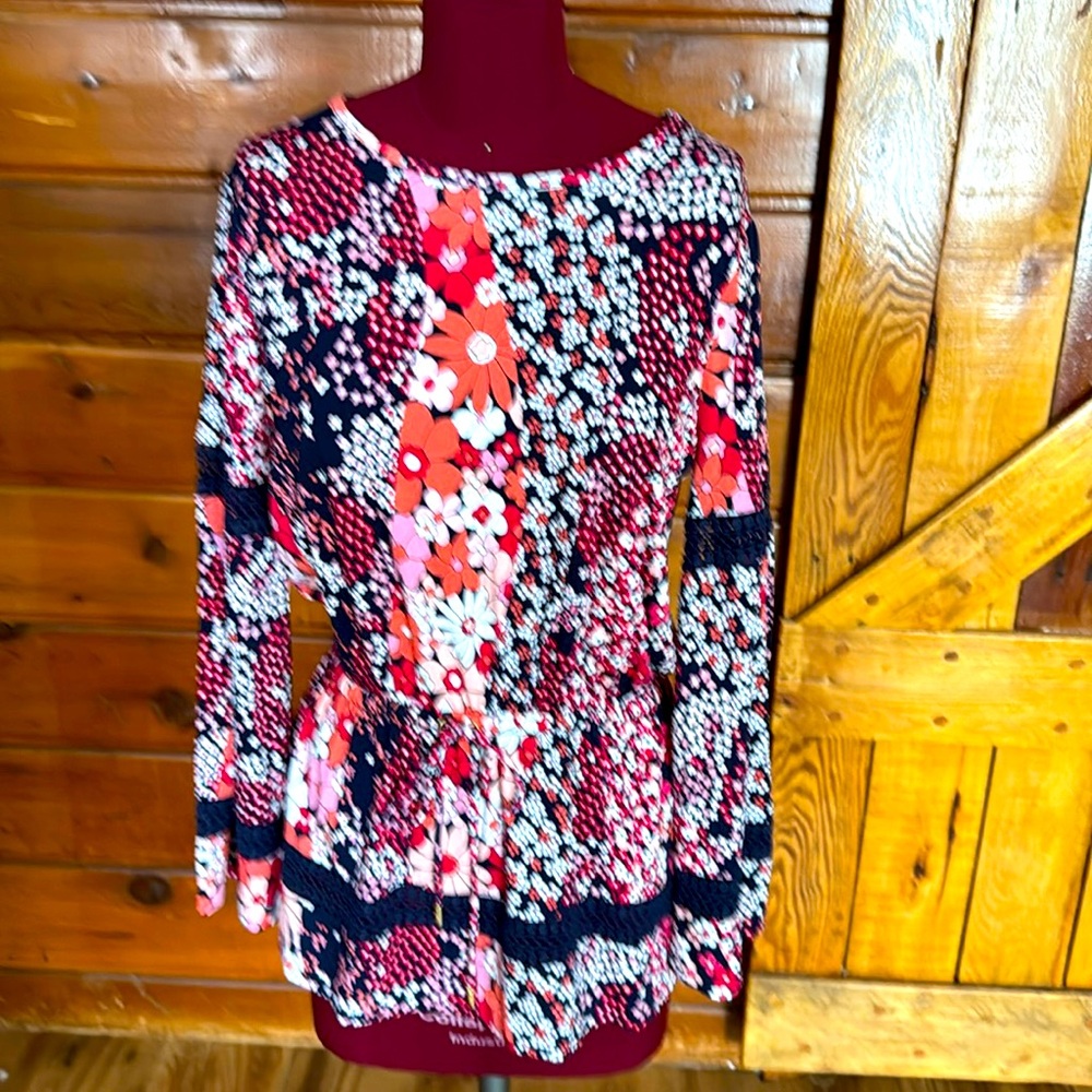 MICHEAL KORS NWT FLORAL & LACE TOP